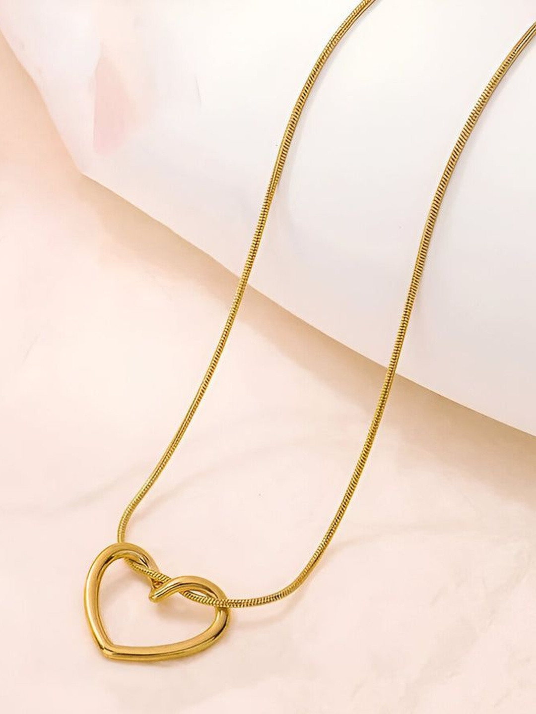 VS Unique Collection Gold-Plated Heart Shaped Pendants with Chains