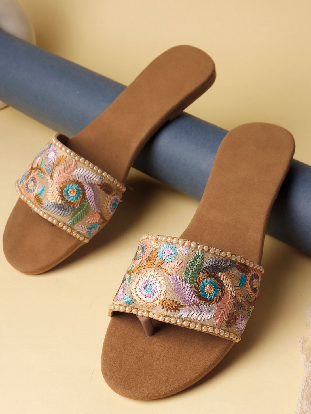 Try Me Women Floral Embroidered Round Toe One Toe Comfortable Everyday Flats