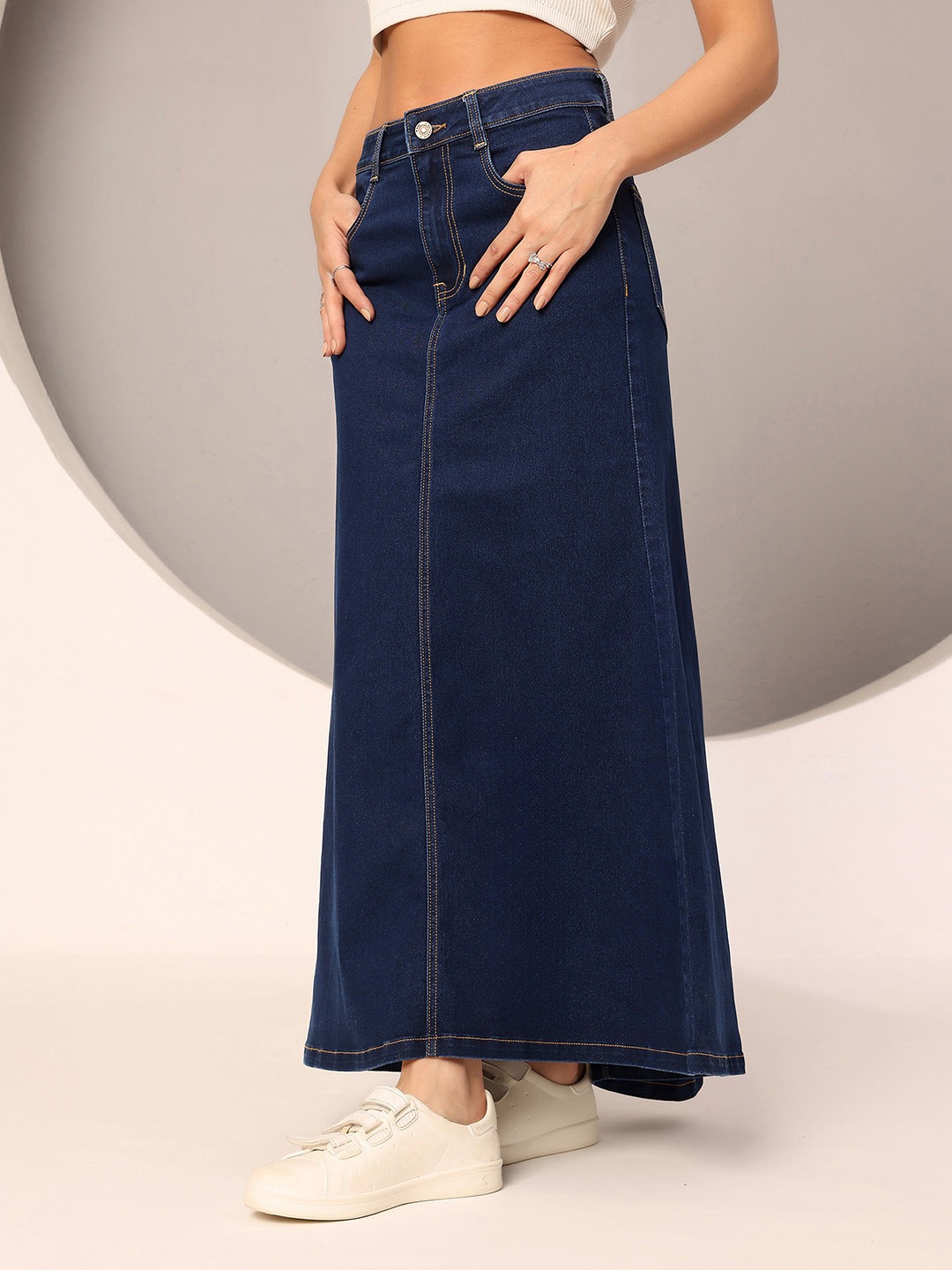 DOLCE CRUDO Women's Flared High-Rise Clean-Look Stretchable Denim Maxi Skirt