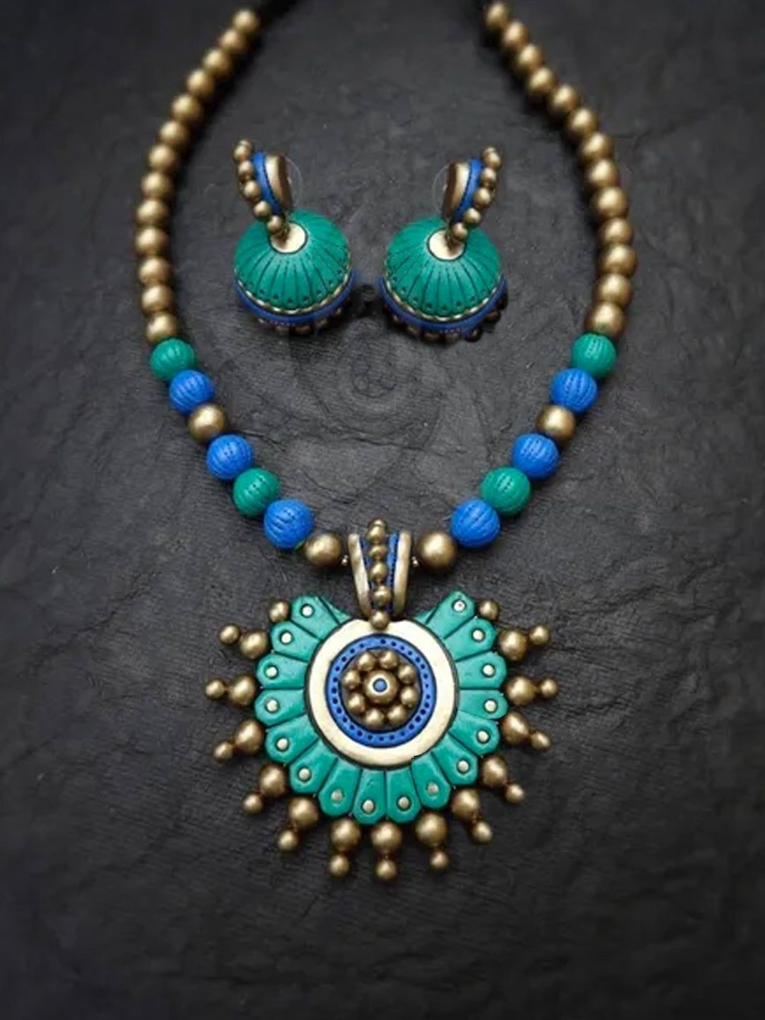 JUMKEY Circular Design Necklace And Earrings