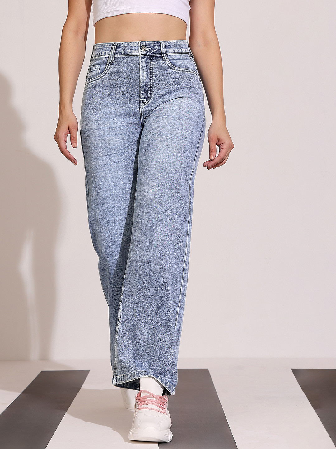 DOLCE CRUDO Women's High Rise Clean Look Stretchable Denim Wide Leg Shaping Jeans