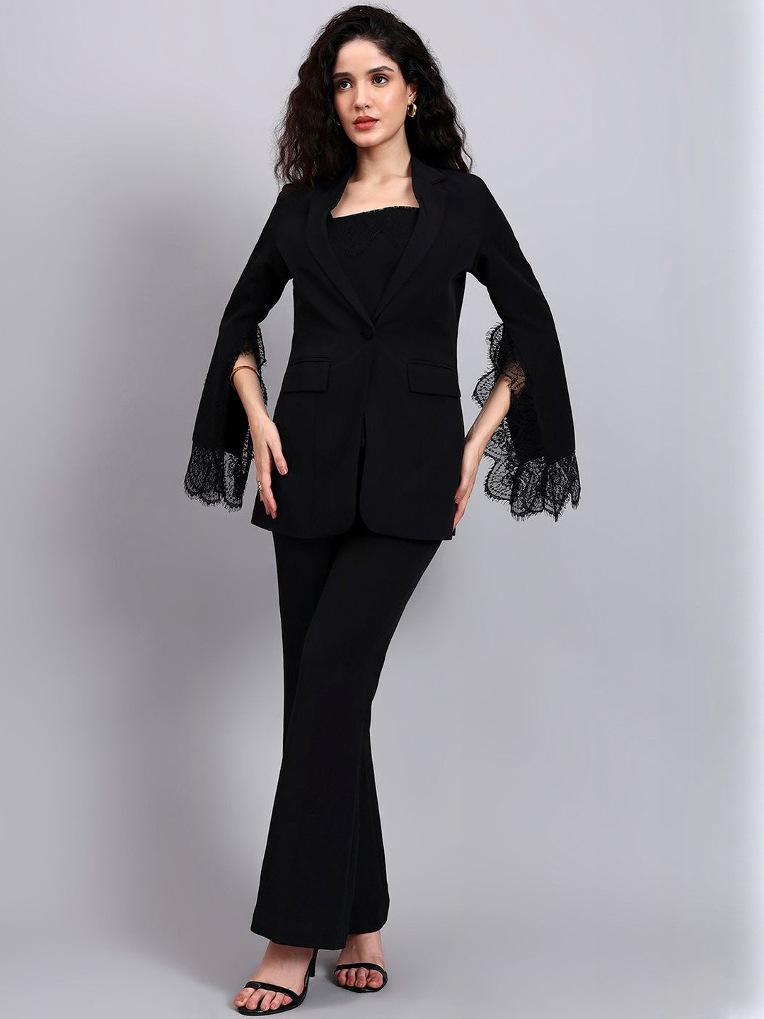 PowerSutra Self-Design Sqaure Neck Lace-Trimmed Blazer With Trouser