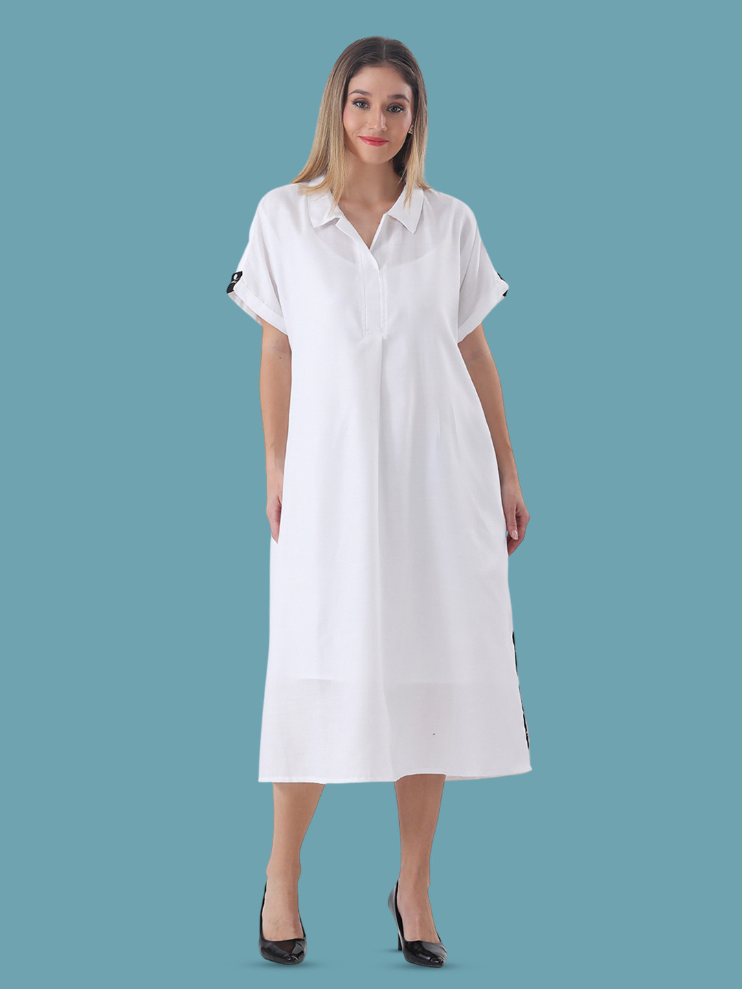Qurvii White Solid Cotton Midi Oversize Dress