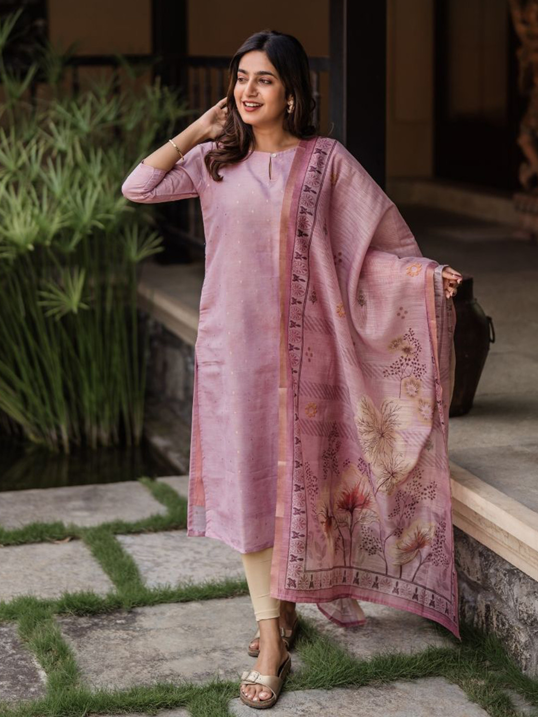 HAY Women Polka Dot Woven Design Boat Neck Kurta With Dupatta