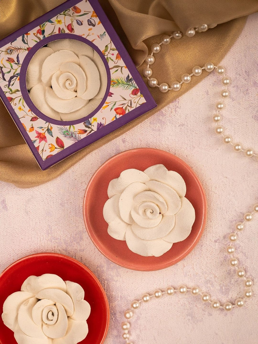 The Zappy Box White Ceramic Flower Aroma Oil Diffuser