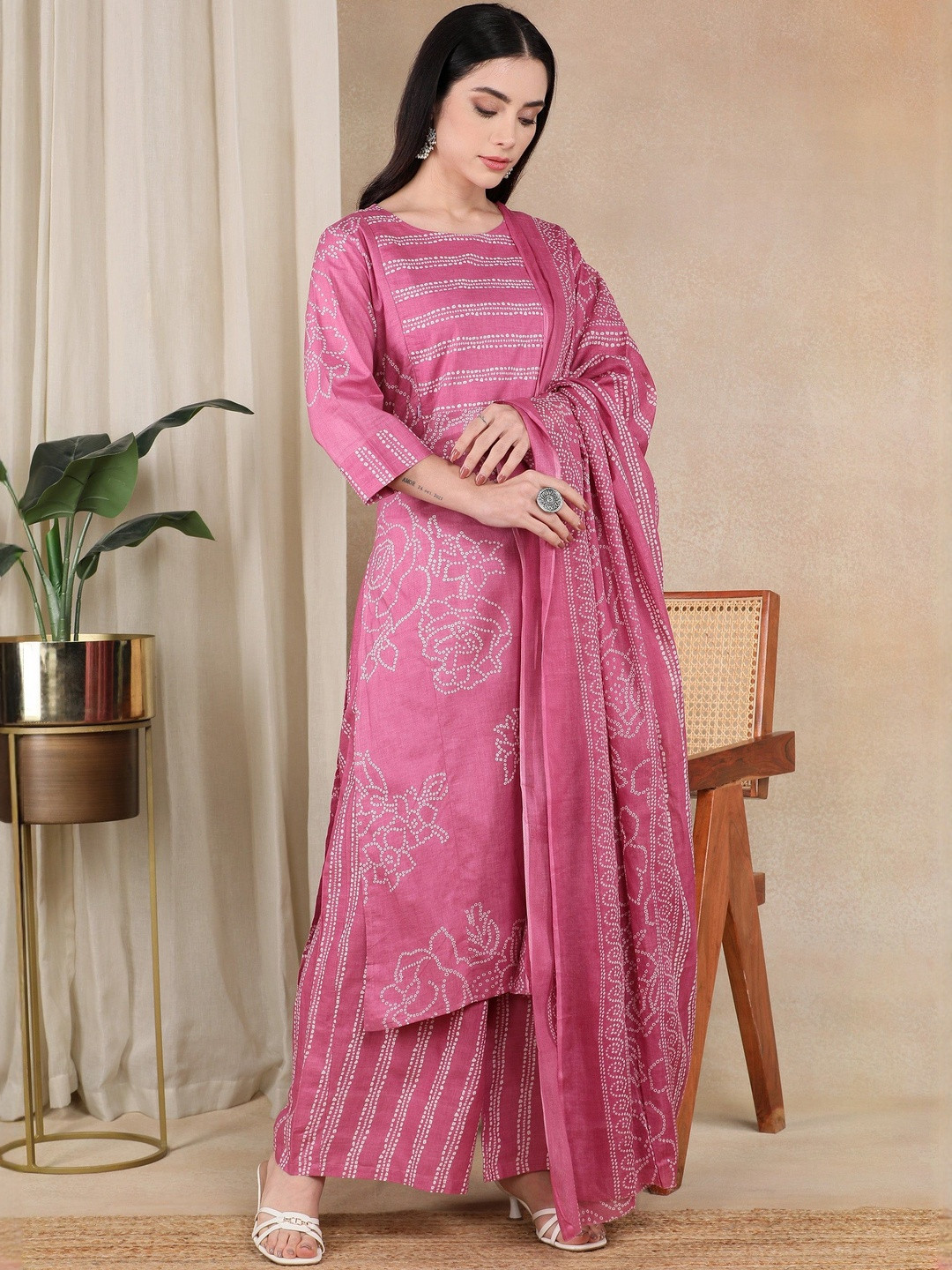 Moms Ever Women Printed Pure Cotton Kurta with Palazzos & With Dupatta