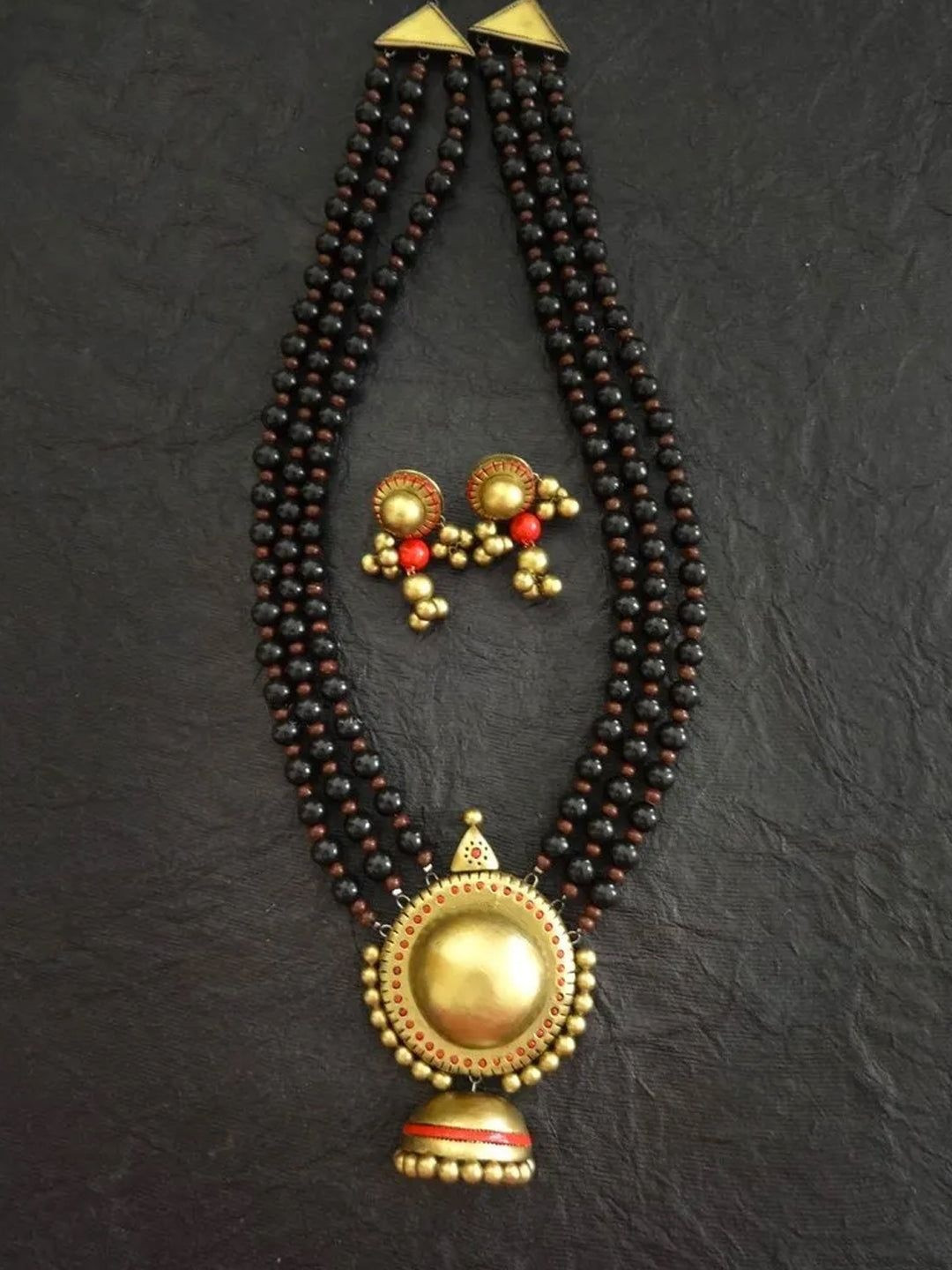 JUMKEY Artificial Beaded Antique Necklace And Earrings