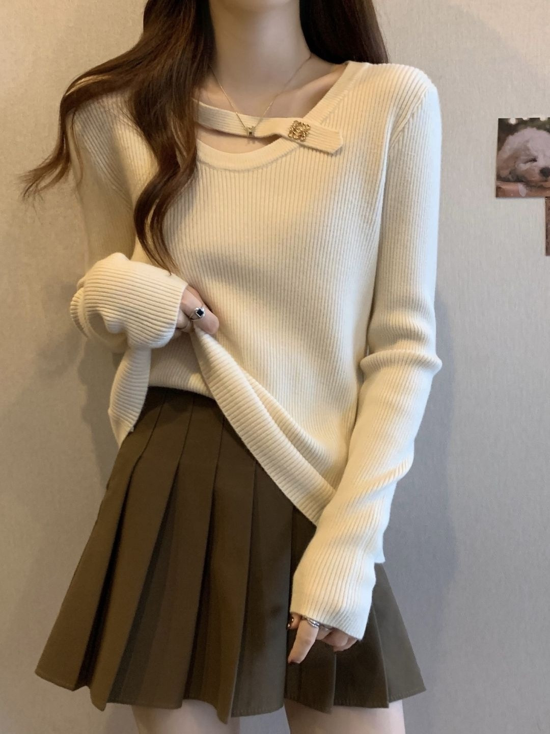 StyleCast Women Cream Ribbed Round Neck Long Sleeves Top
