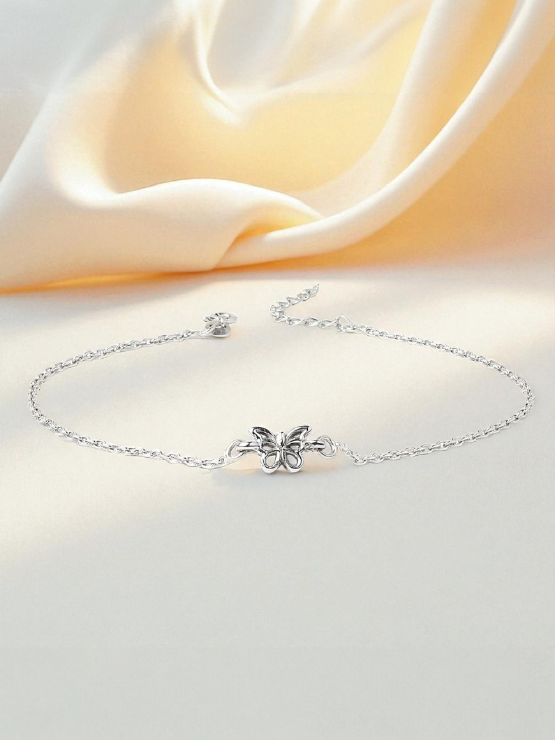AKSHAT SAPPHIRE Silver-Plated Cute Butterfly Anklet