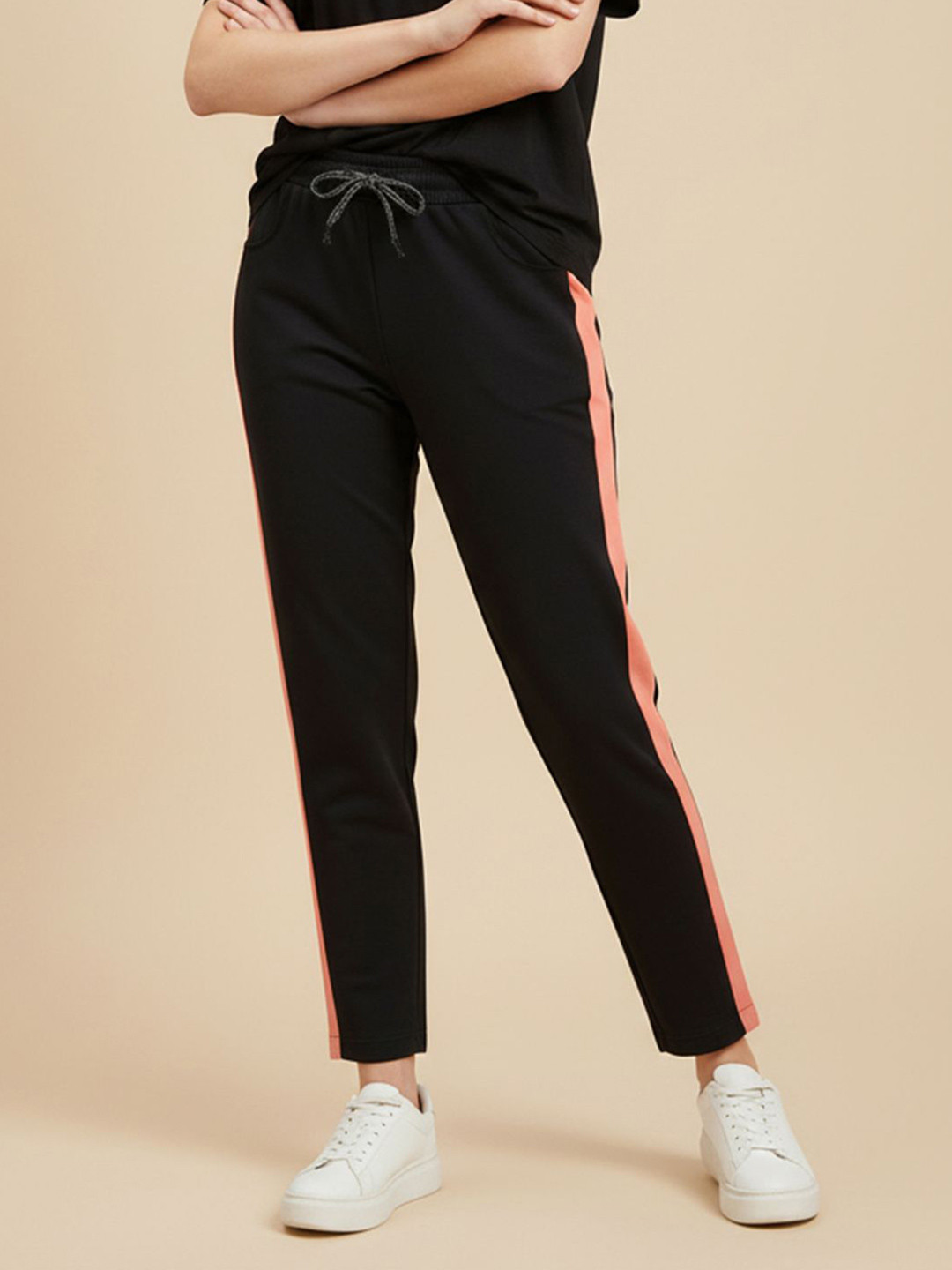 Moda Rapido Women Solid Slim Fit Regular Track Pant