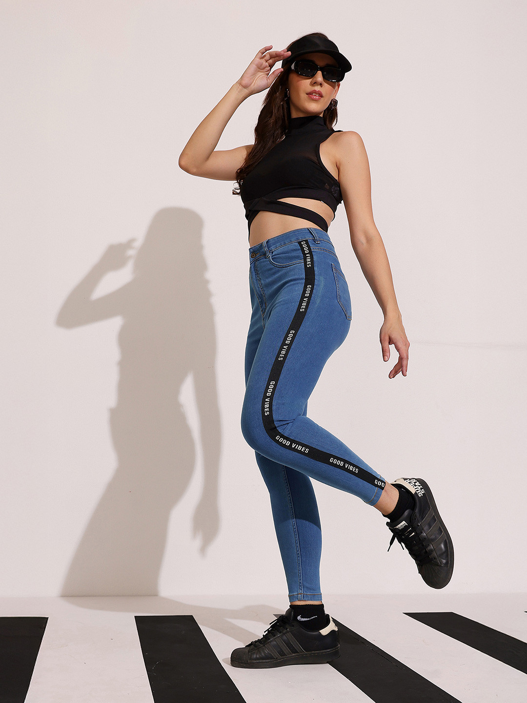 DOLCE CRUDO Mei Kuro Women Skinny Fit High-Rise Stretchable Jeans