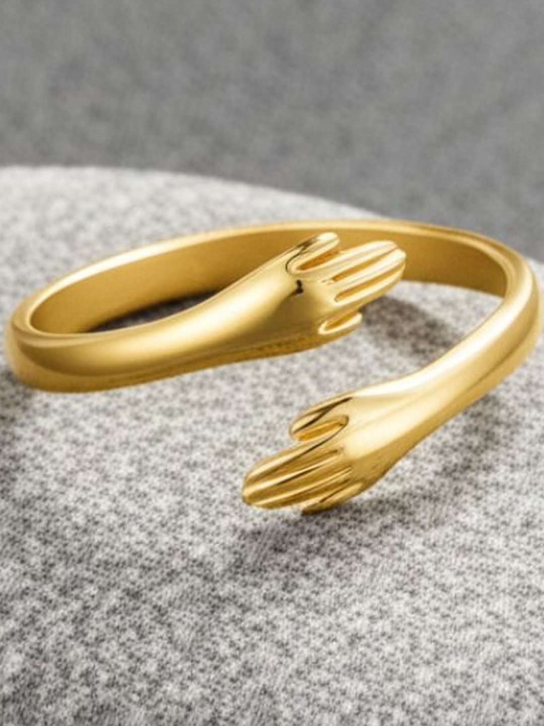 DressBerry Hug Design Adjustable Finger Ring