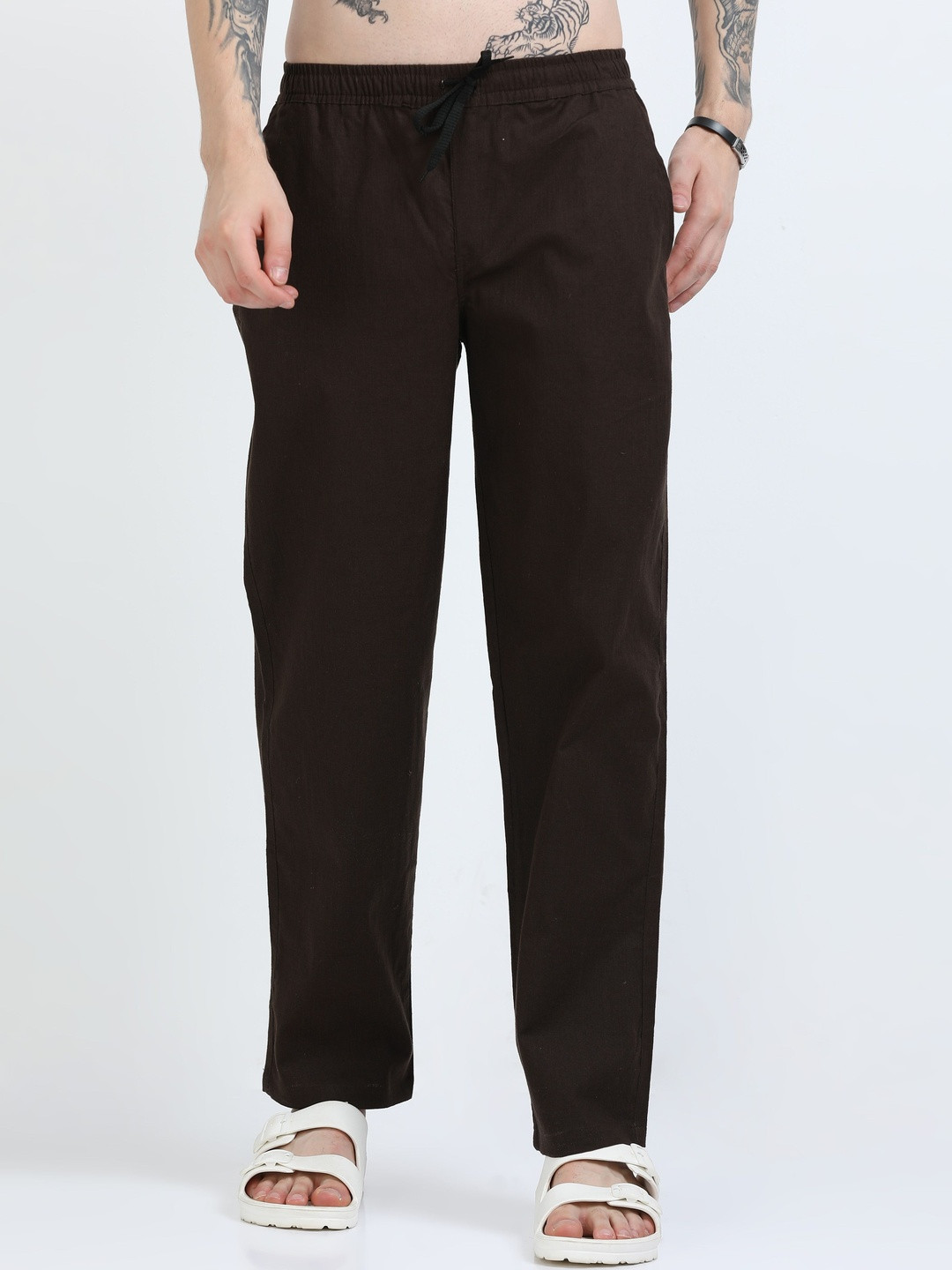 U.S. PITCHERS Men Low-Rise Straight Fit Trousers