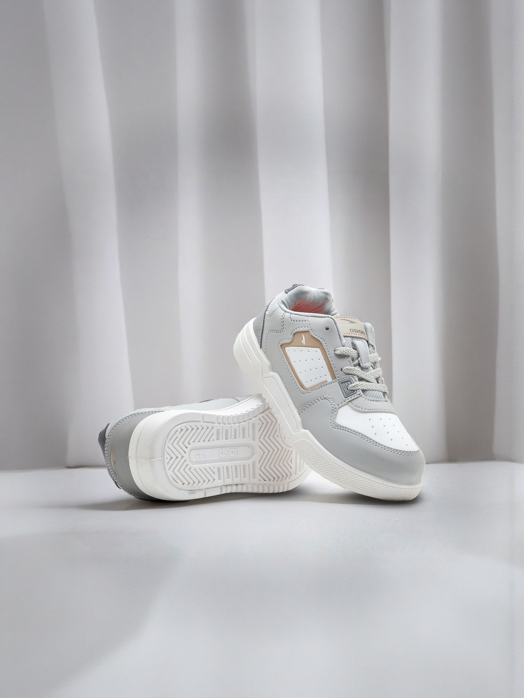 ASIAN Mexico Kids Colourblocked Chunky Sole Sneakers