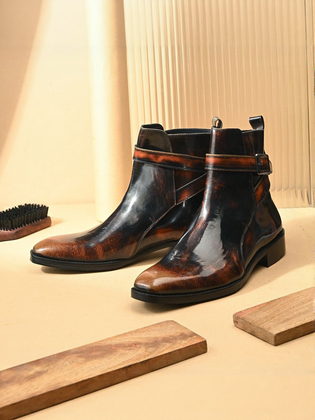 MILLE DOLLARI Men Printed Regular Leather Mid-Top Boots With buckle closer