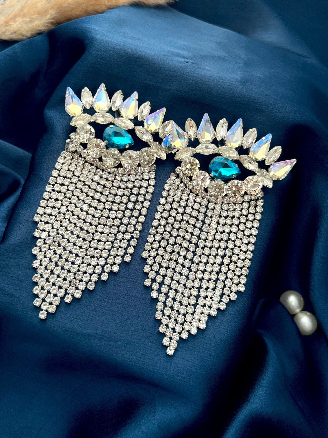 ISHKAARA Rhodium-Plated Artificial Stones Studded Eye-catching Contemporary Drop Earrings