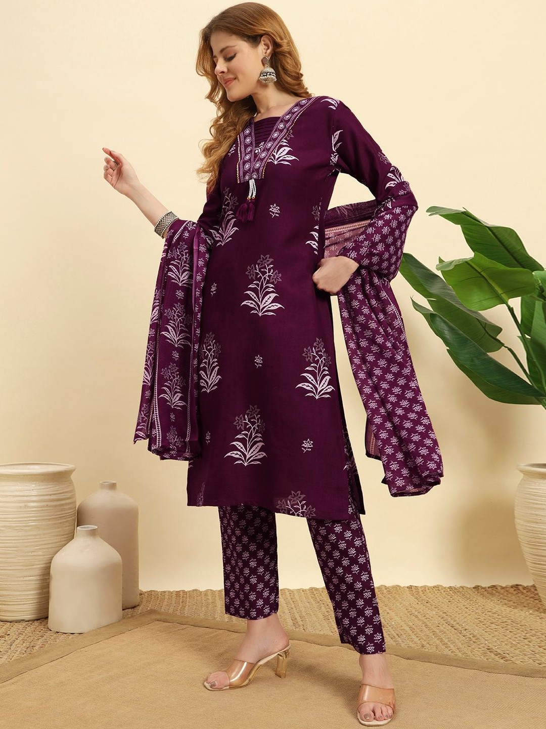NE STYLE Floral Printed Square Neck Straight Kurta With Trousers & Dupatta