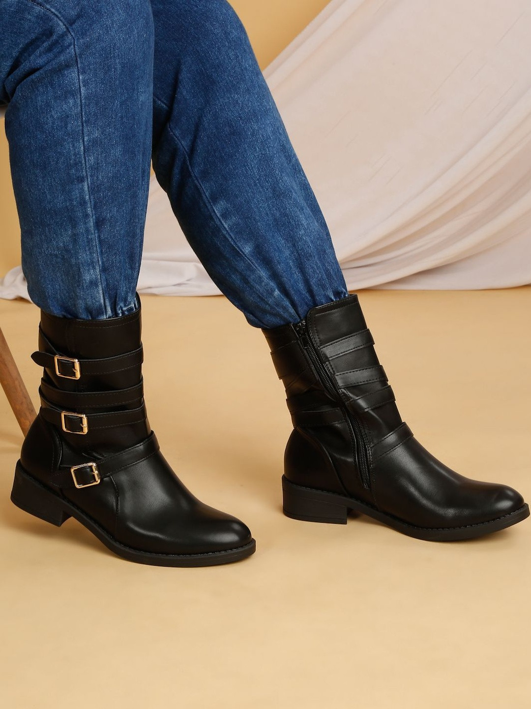 Flat n Heels Women Mid-Top Round Toe Biker Boots With Buckle