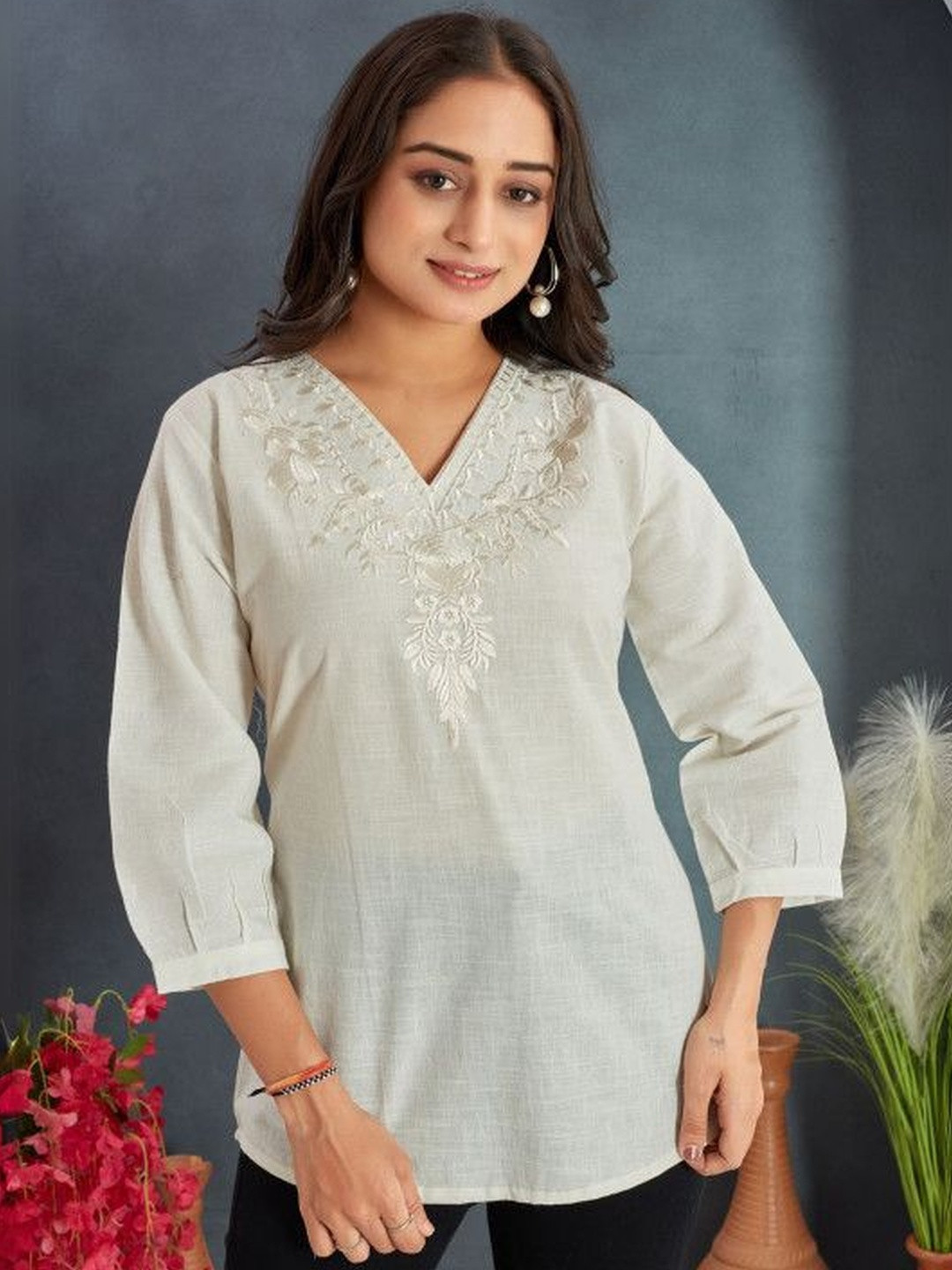 RR SA KURTIS Embroidered Top