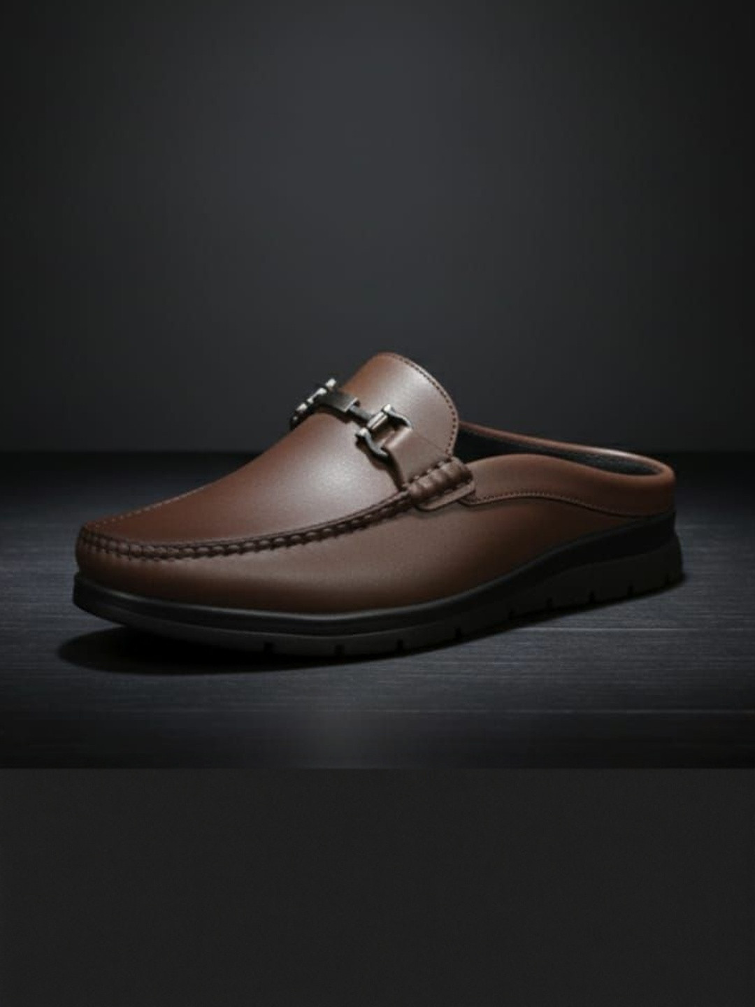 Von huette Men Round Toe Slip-On Loafers With Buckles