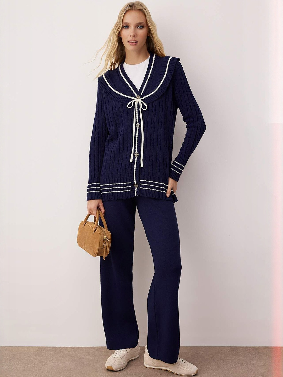 Trendyol Striped V-Neck Long Sleeves Linen Sweater With Trouser