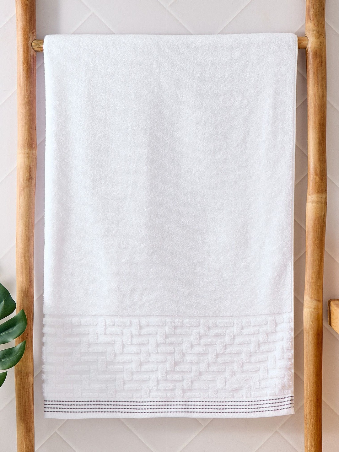 Home Centre White Cotton 500 GSM Quick Dry Adult Bath Towel 1.40 m x 70 cm