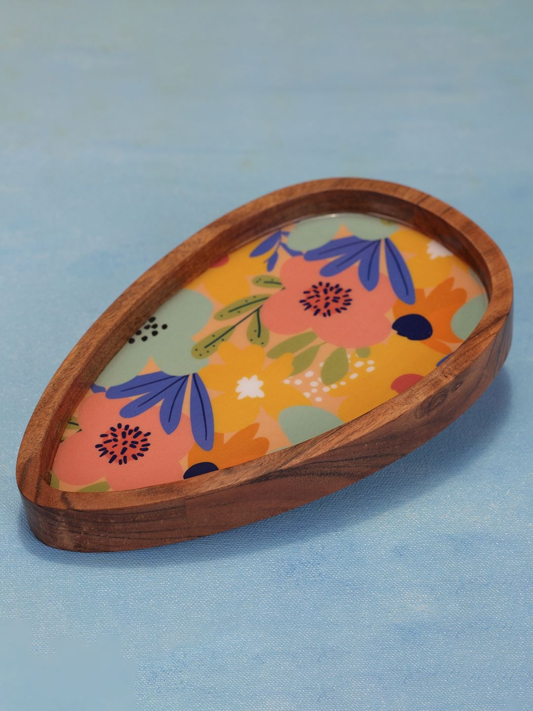 Ireka Homes Yellow & Brown Wooden Easy to Clean Eggstravagant Serving Platter