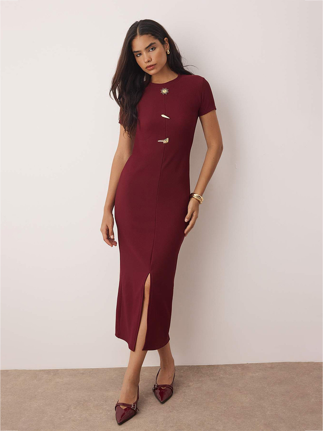 Trendyol Women Bordo Solid Round Neck Bodycon Midi Dress