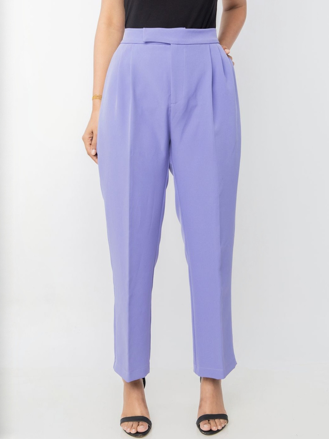 PRET PITAARA Women Comfort Regular Fit Easy Wash Solid Pleated Trousers