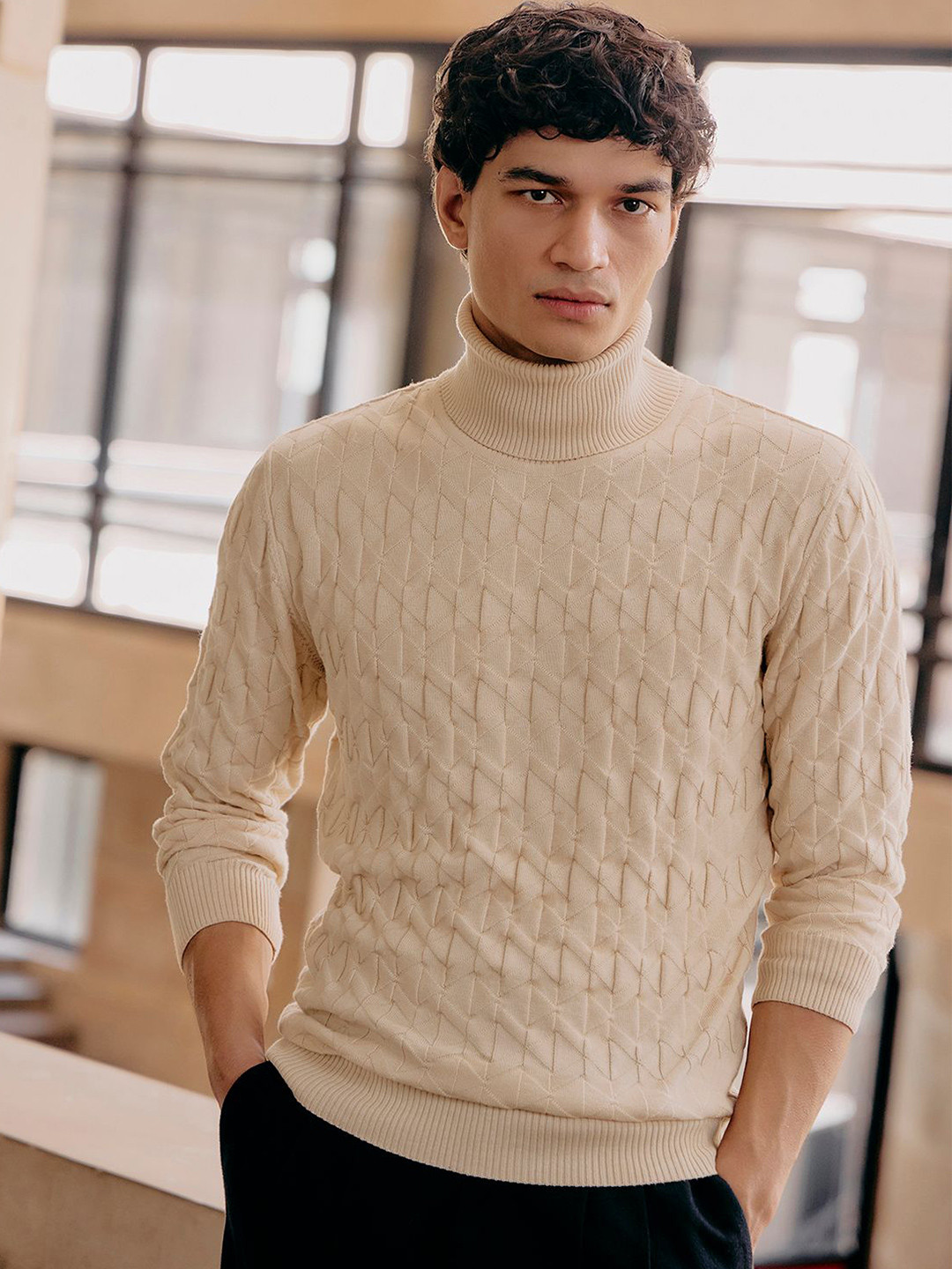 Andamen Men Structured Turtle Neck Long Sleeves Flat Knit Pullover