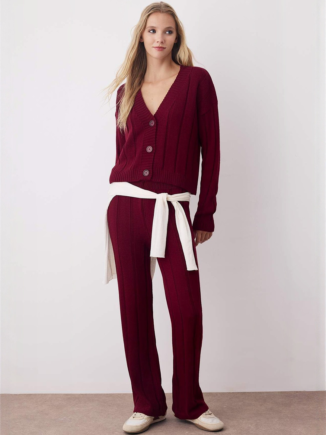 Trendyol Self-Designed V-Neck Sweater With Trouser