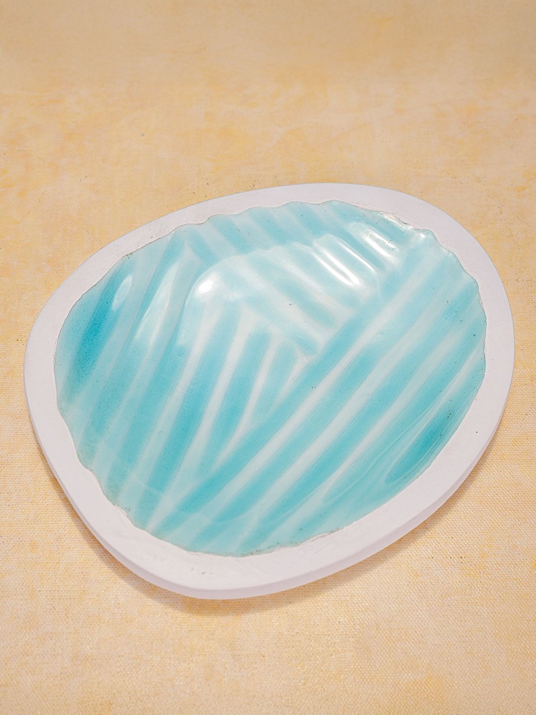 Ireka Homes Blue And White Wooden Easy to Clean Food Platter