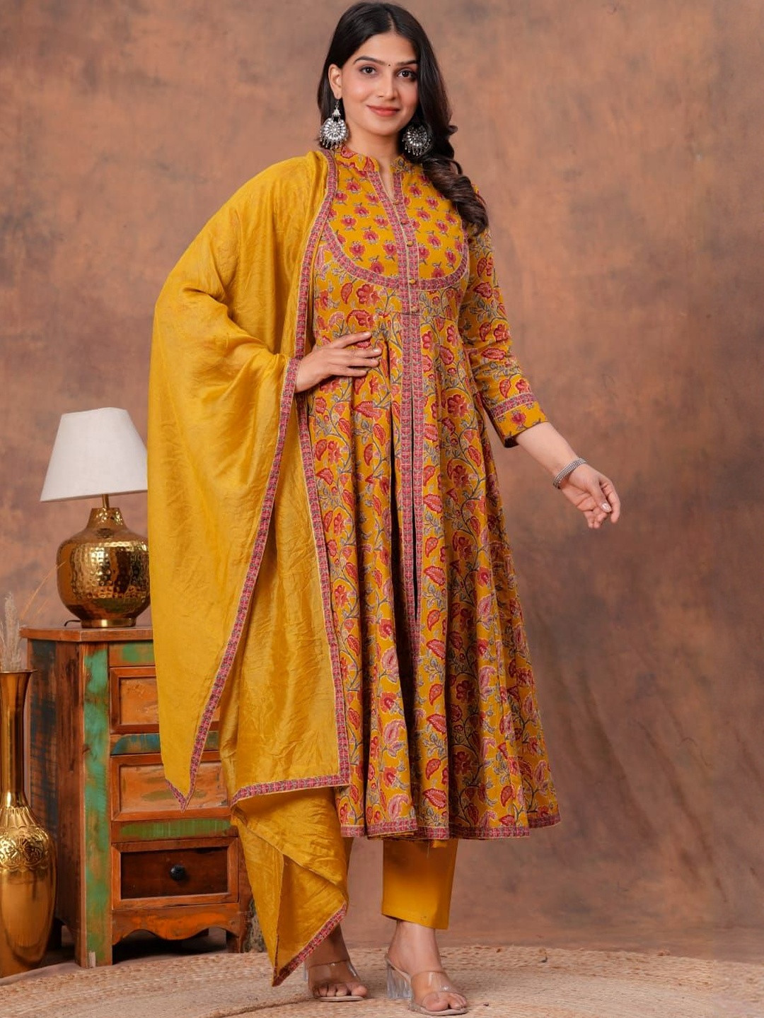MARIONETTEFASHION Floral Printed Mandarin Collar Pure Cotton Kurta With Trousers & Dupatta