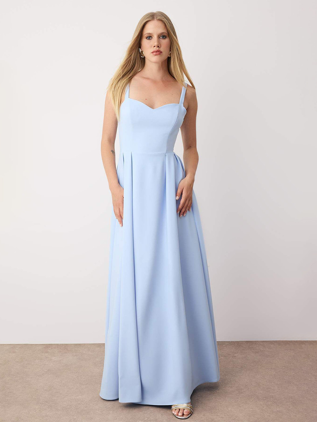 Trendyol Solid Shoulder Straps Gown Maxi Dress with Bow Detail