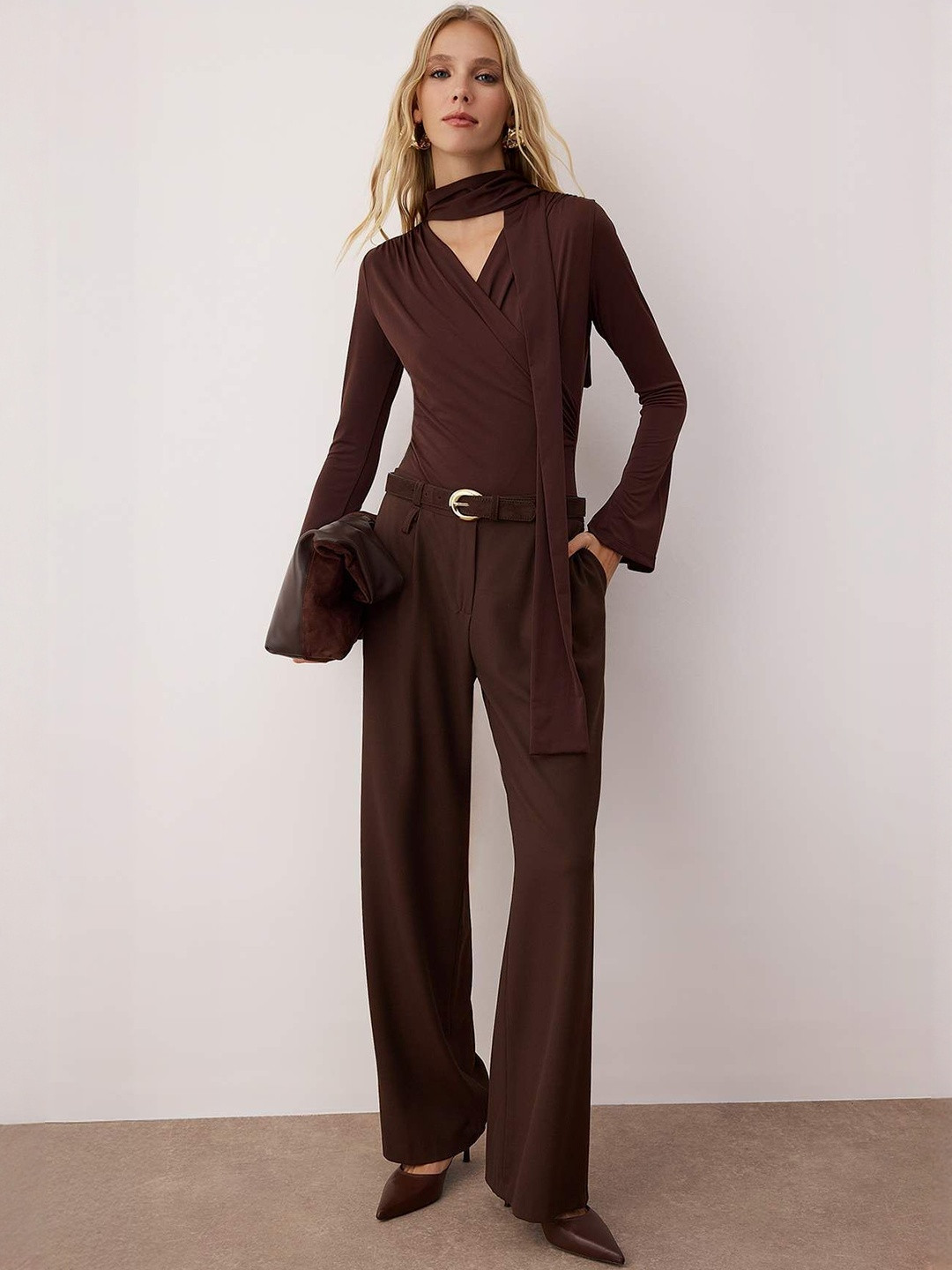 Trendyol Women Solid V-Neck Bodysuit