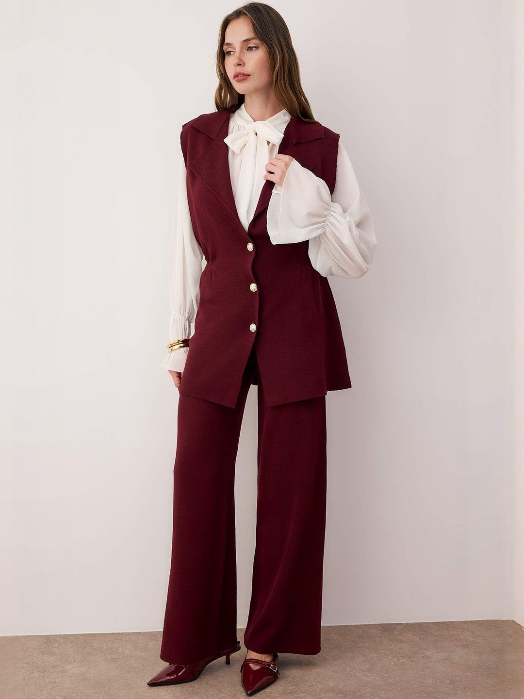 Trendyol Notched Lapel Collar Long Sleeves Linen Blazer With Trouser