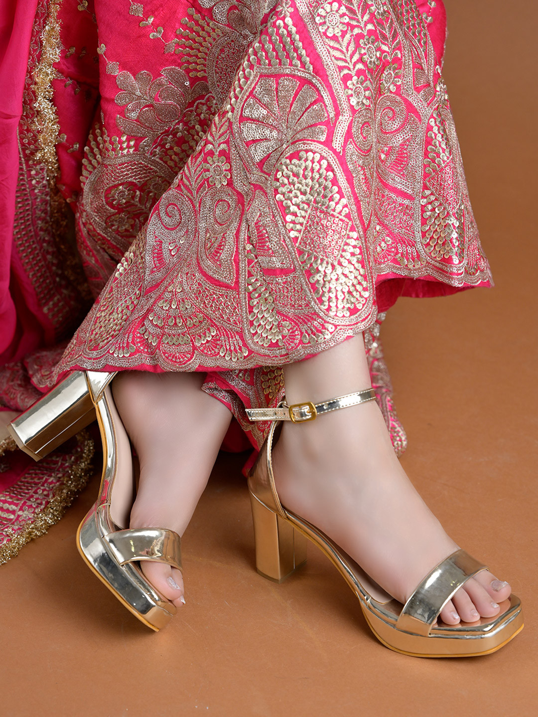 HVNLY BY SHOETOPIA Ankle Loop Open Toe Block Sandals