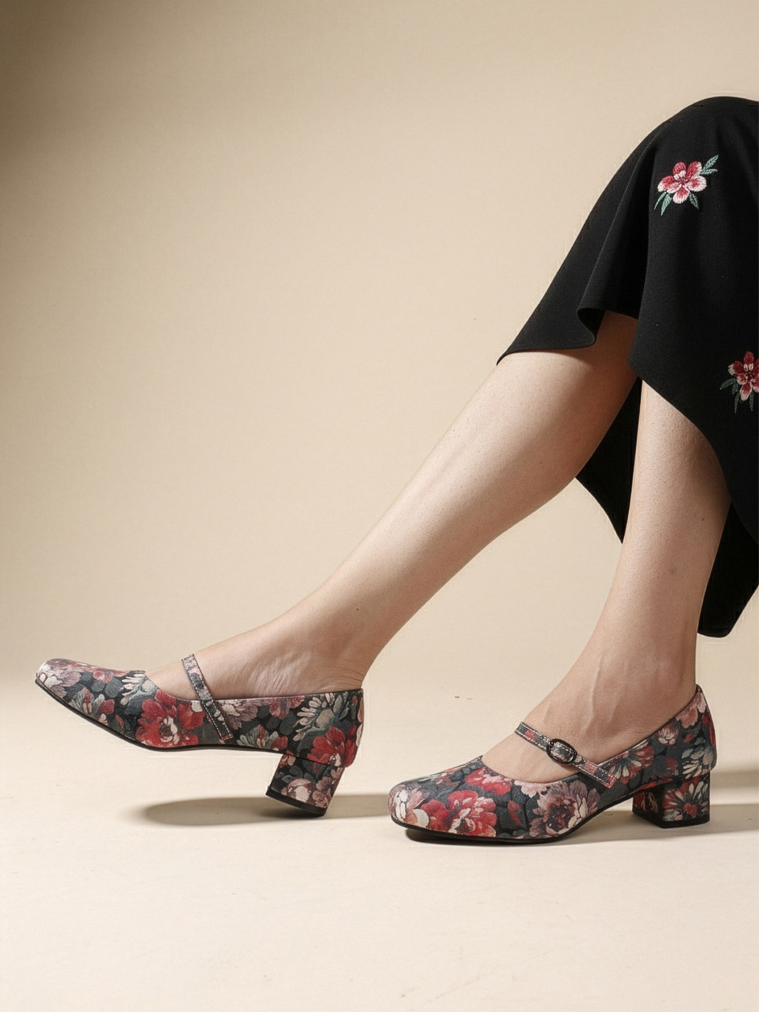 Lavie Floral Printed Block Heel Mary Janes