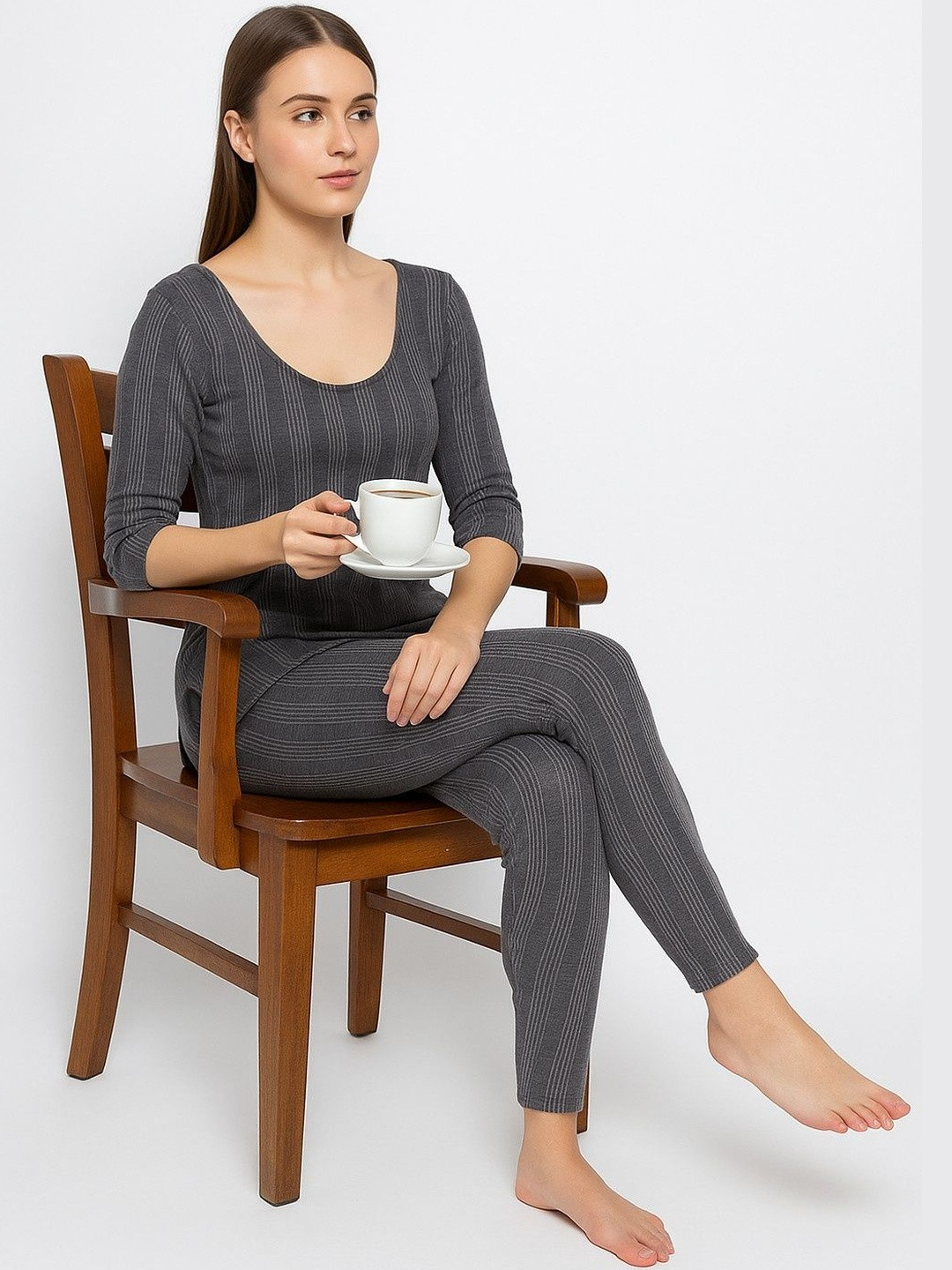 TRENDY RABBIT Women Striped Ribbed Thermal Set