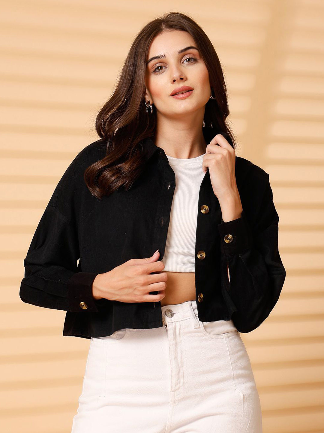 Nomad Lifestyle Women Spread Collar Long Sleeves Boxy Fit Crop Shirt