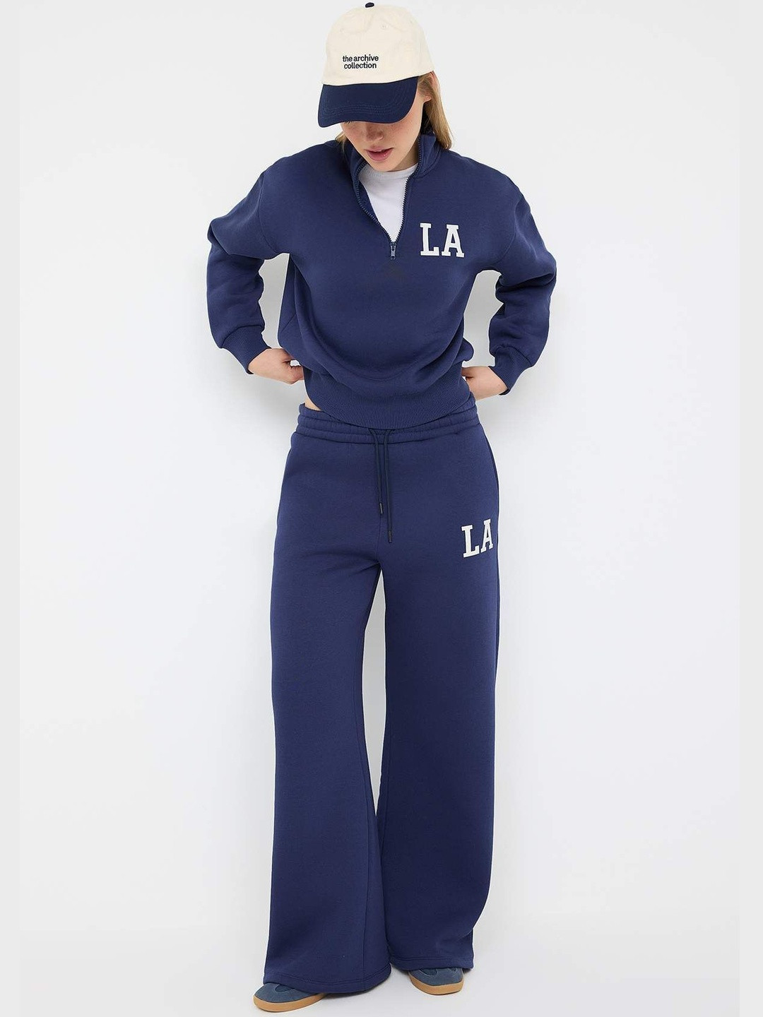 Trendyol Printed Mock Collar Zippered Sweatshirt With Trouser