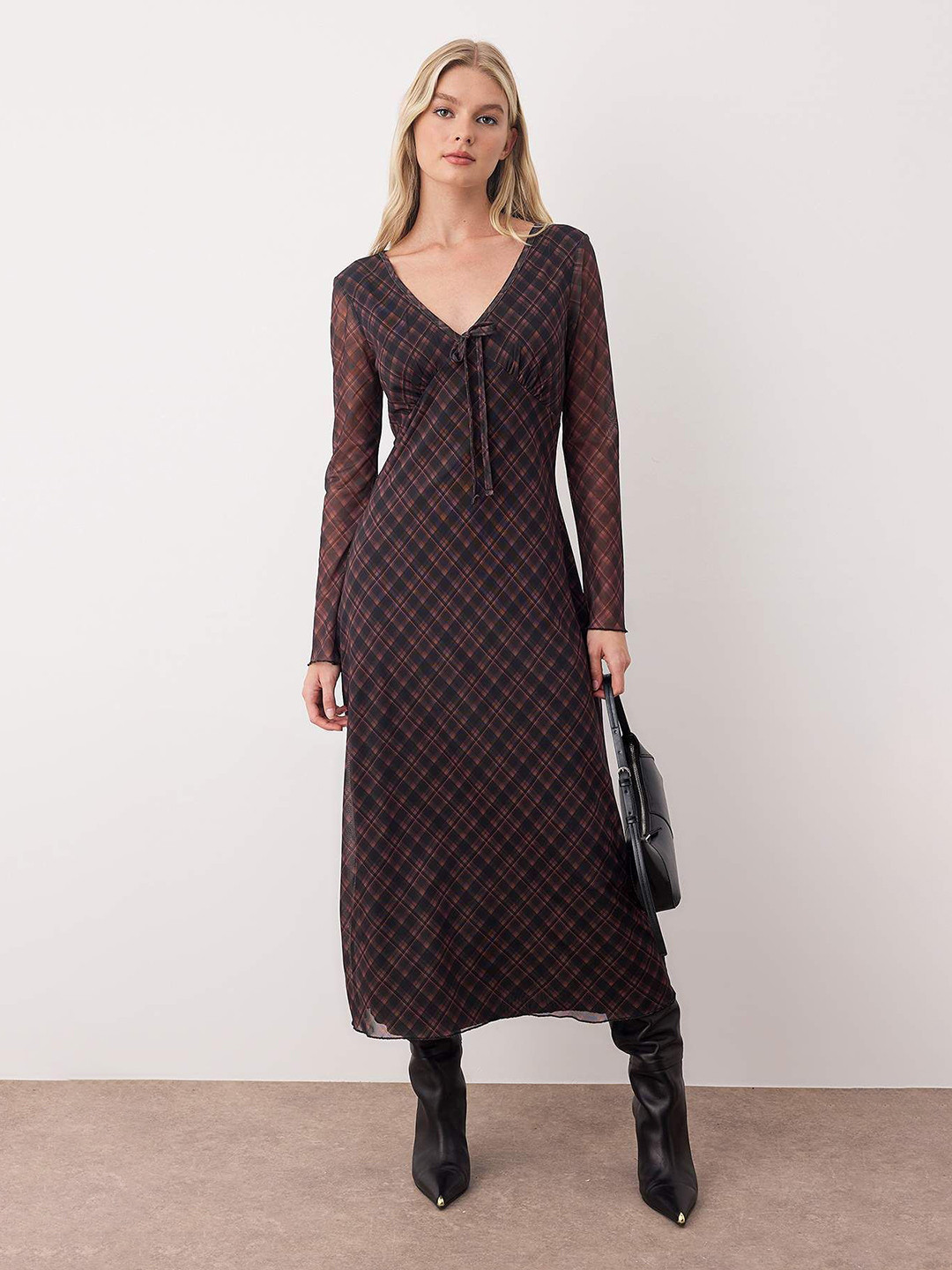 Trendyol Women Checked V-Neck A-Line Midi Dress