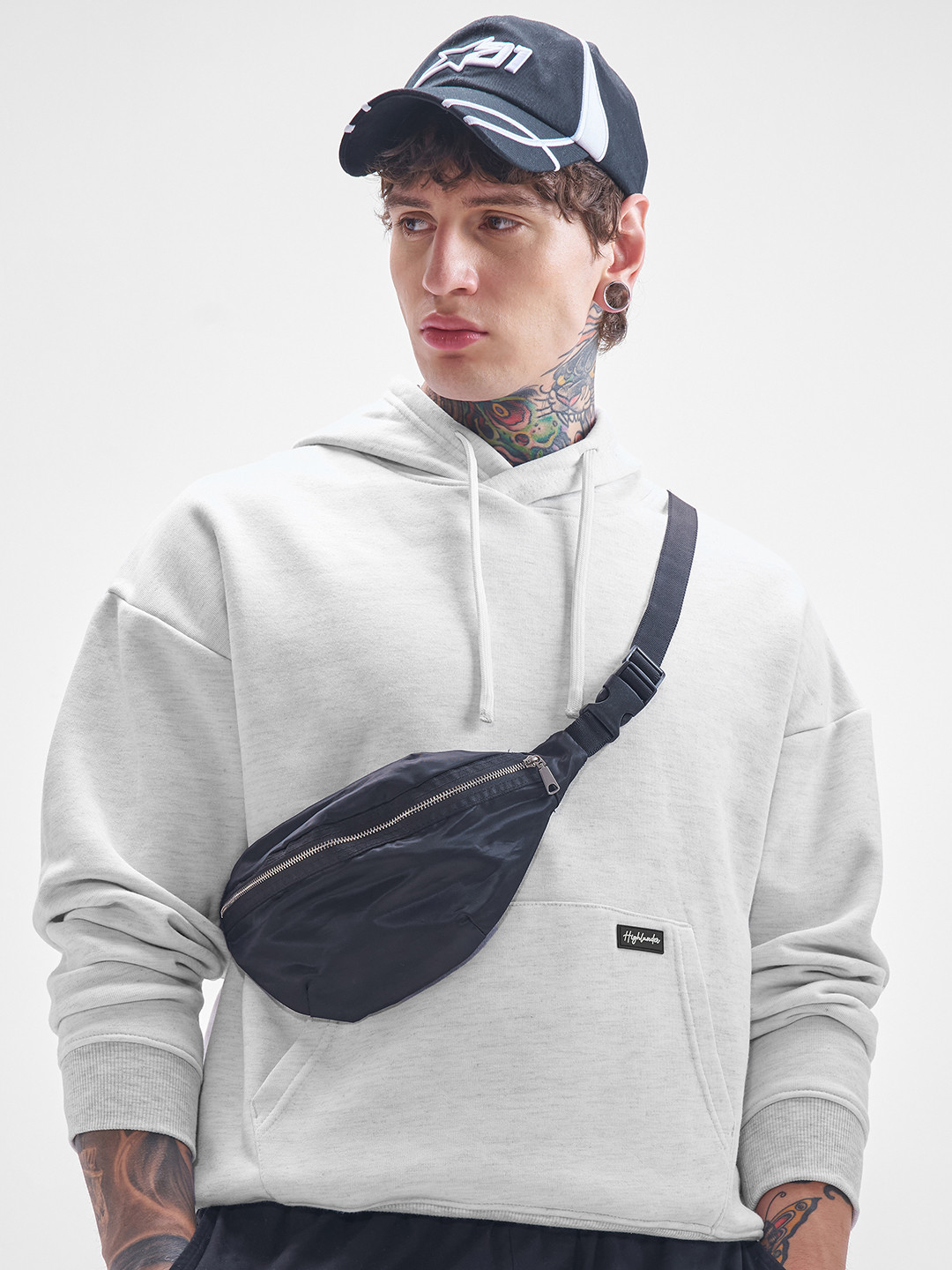 HIGHLANDER Men White Melange Over Sized Drop Shoulder Hooded Sweatshirt