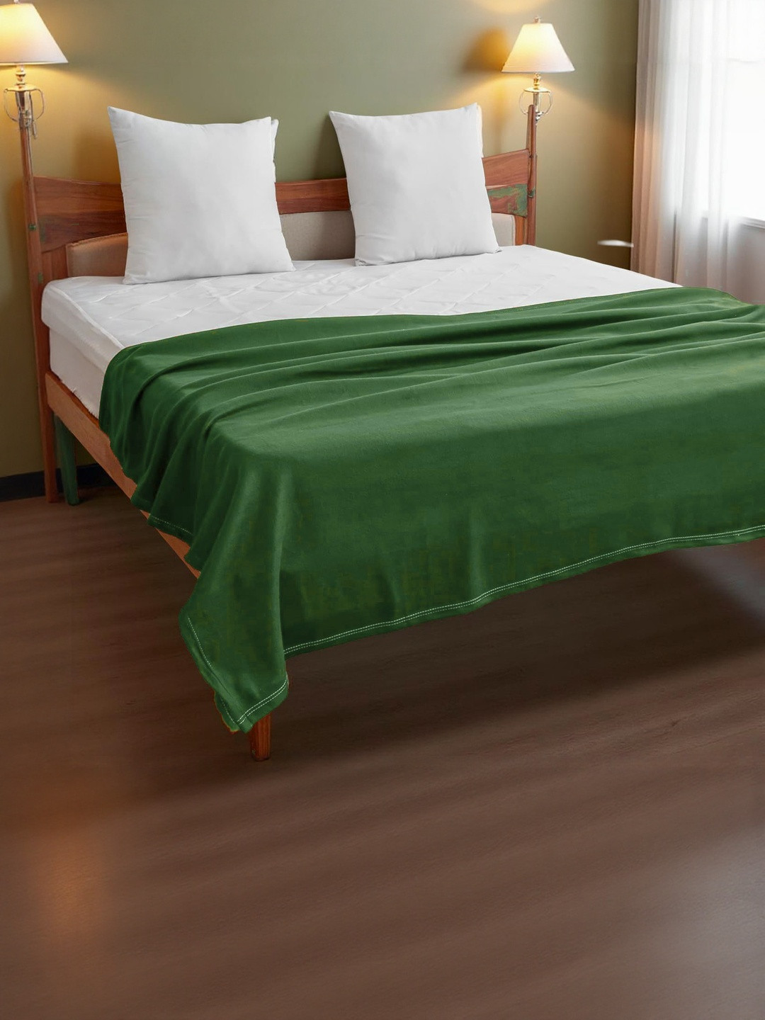 Aura Green Fleece 120 GSM Mild Winter Blanket