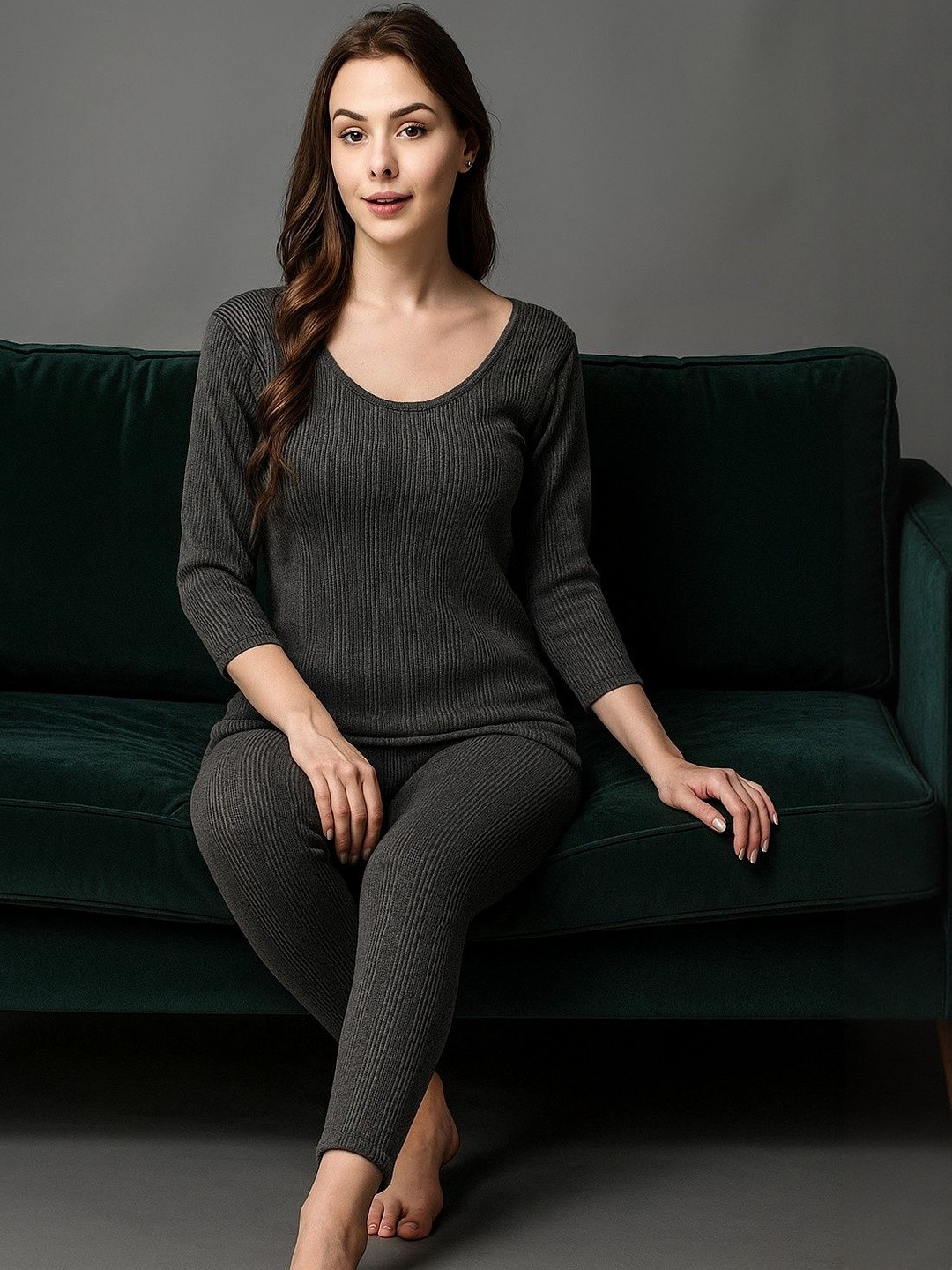TRENDY RABBIT Women Striped Ribbed Thermal Set