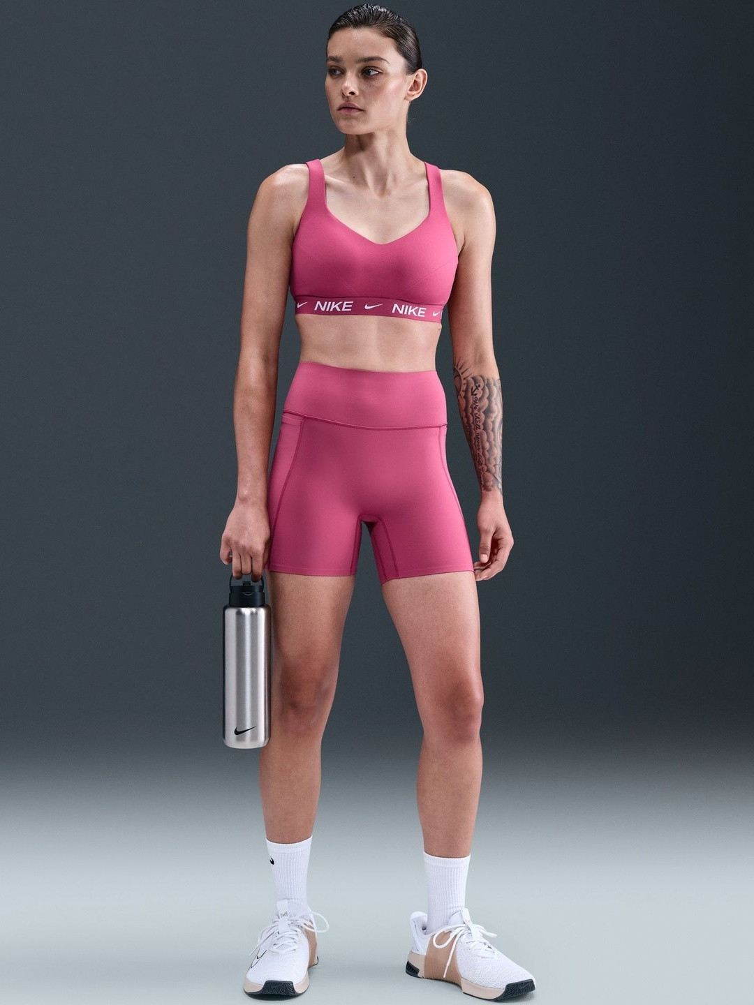 Nike Universa Women's High-Waisted 12.5cm (approx.) Biker Shorts with No Front Seam