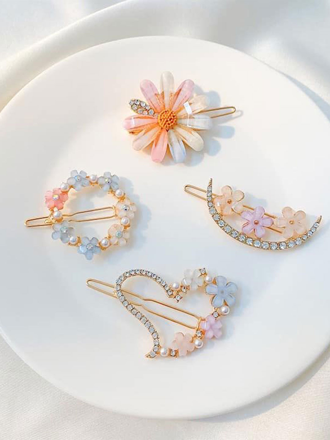 BARAKATH Girls Set of 4 Embellished Claw Clip