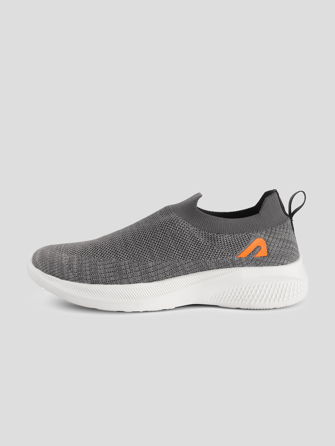 BOLDFIT Men Slip-On Sneakers