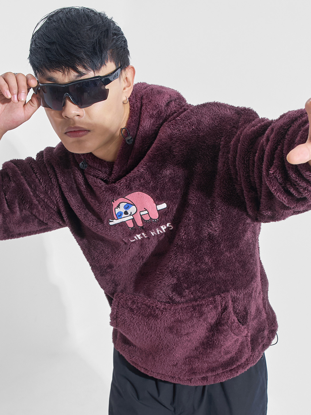 HIGHLANDER Graphic Printed Over Sized Drop Shoulder Hooded Neck Pullover Sweatshirt