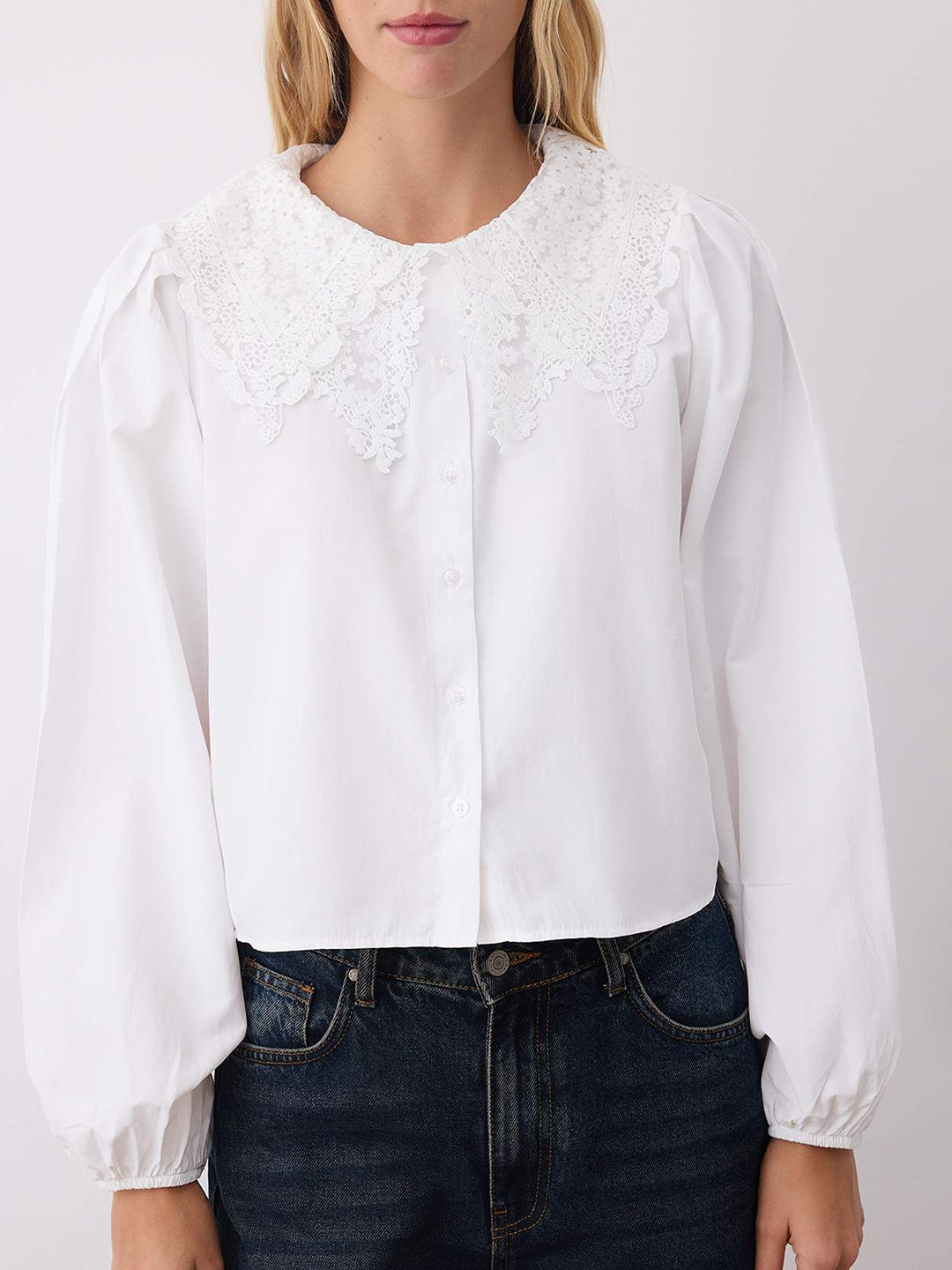 Trendyol Women Above the Keyboard Collar Lace Inserts Puff Sleeves Casual Shirt